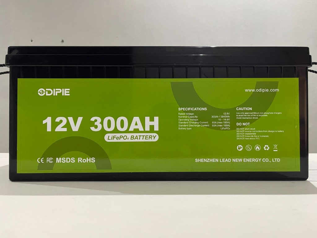 Floor standing residential lithium battery cabinet with LCD monitoring